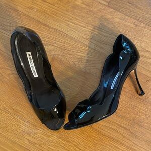 Manolo Blahnik patent leather peep toe pumps